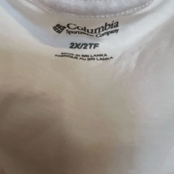 Columbia T-Shirt  - Picture 2 of 3